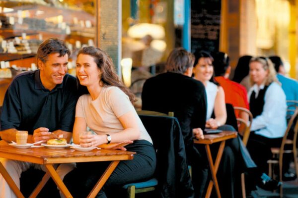food-restaurant-couple