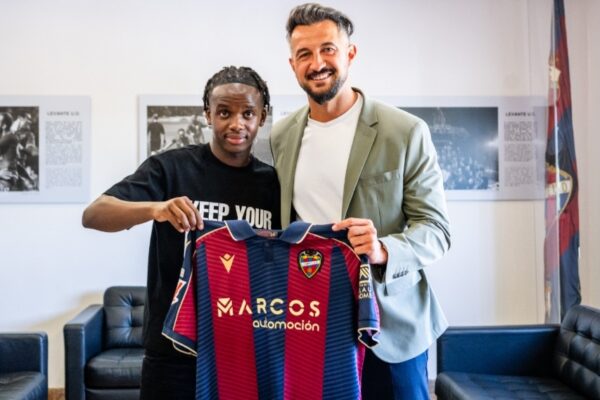 Umunyarwanda wa mbere mu kiciro cya mbere muri espagne
