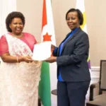 Akaboko k’umugore wa Ndayishimiye mu iyirukanwa rya Amb. Njebarikanuye nyuma yo guhura na Mushikiwabo