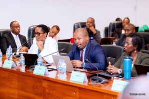 Umujyi wa Kigali wamaze asaha 3 yose uhatwa ibibazo ku mihanda yadindiye n’amazu y’abatishoboye